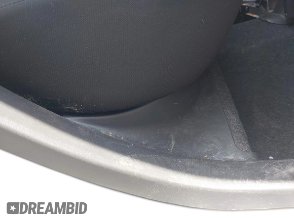 2022 Mitsubishi Mirage ES z VIN ML32AUHJ1NH007979, wystawiony jako IAAI lot #42072563 z przebiegiem 33 296 mil mil oraz . Historia ofert i sprzedaży dostępna na DreamBid. Obrazek 16.