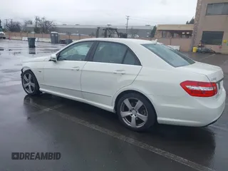 2012 Mercedes-Benz E 350 Luxury with VIN WDDHF5KB9CA587963, listed as a IAAI auction lot 41709096 with 121,945 mi miles and . Bid and sale history available at carsss.com. Image 3.