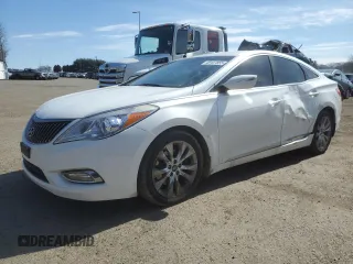 2013 Hyundai Azera with VIN KMHFG4JG2DA250554, listed as a Copart auction lot 48107855 with 137,427 mi miles and Salvage Title. Bid and sale history available at carsss.com. Image 1.