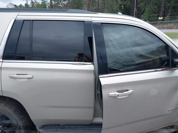 2017 Chevrolet Tahoe LT with VIN 1GNSCBKC9HR327790, listed as a IAAI auction lot 41593561 with 1 mi miles. Bid and sale history available at carsss.com. Image 14.
