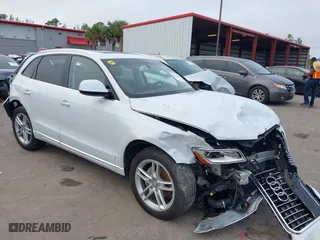 2017 Audi Q5 Premium Plus with VIN WA1L2AFP7HA027648, listed as a IAAI auction lot 41113860 with 84,203 mi miles. Bid and sale history available at carsss.com. Image 1.