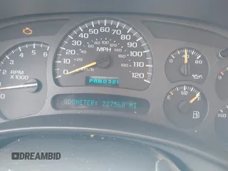 2004 Chevrolet Tahoe LS with VIN 1GNEC13Z54R214827, listed as a IAAI auction lot 42110221 with 227,560 mi miles and . Bid and sale history available at DreamBid. Image 7.