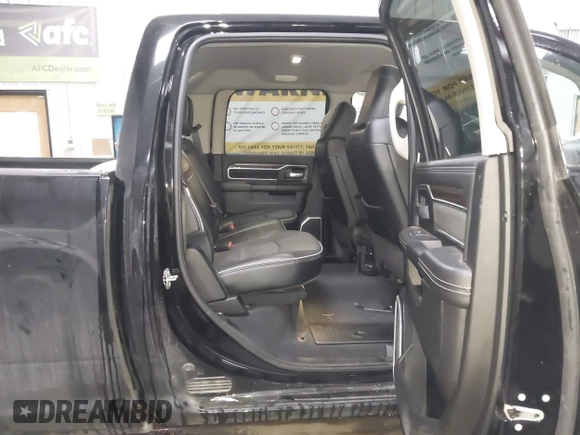 2024 Ram 2500 Laramie z VIN 3C6UR5FJ9RG134865, wystawiony jako IAAI lot #41299082 z przebiegiem 8 236 mil mil oraz . Historia ofert i sprzedaży dostępna na DreamBid. Obrazek 8.