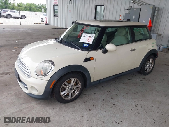 2011 MINI Hardtop with VIN WMWSU3C52BT091664, listed as a IAAI auction lot 42427367 with 110,488 mi miles and . Bid and sale history available at DreamBid. Image 17.