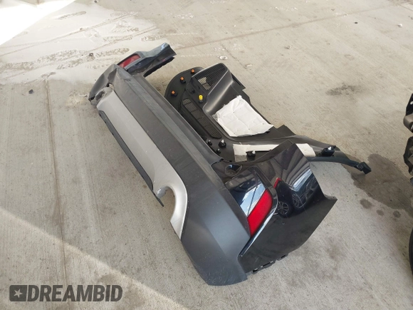2020 Ford Escape SE с VIN 1FMCU0G64LUA95375, выставлен на аукционе IAAI как лот 41332682 с пробегом 107 680 миль миль и . История ставок и продаж доступна на DreamBid. Изображение 12.