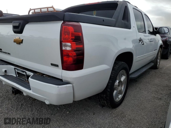2012 Chevrolet Avalanche LT with VIN 3GNMCFE07CG132264, listed as a Copart auction lot 75138174 with 0 mi miles and Salvage Title. Bid and sale history available at carsss.com. Image 3.