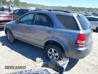 2006 Kia Sorento LX with VIN KNDJD733965596468, listed as a IAAI auction lot 41854438 with 205,028 mi miles and . Bid and sale history available at DreamBid. Image 3.