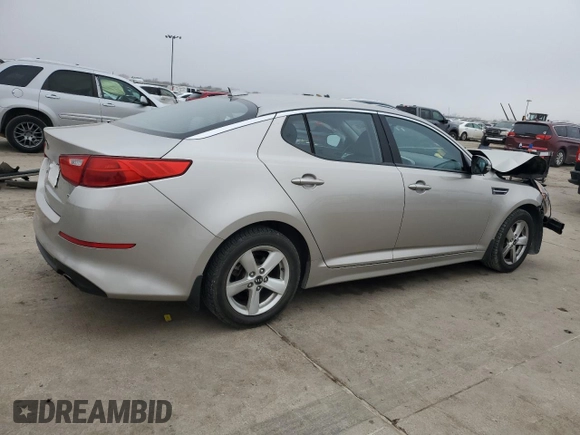 2015 Kia Optima LX z VIN KNAGM4A78F5530621, wystawiony jako Copart lot #43874535 z przebiegiem Nie podano mil oraz Szkoda całkowita • Salvage title. Historia ofert i sprzedaży dostępna na DreamBid. Obrazek 3.