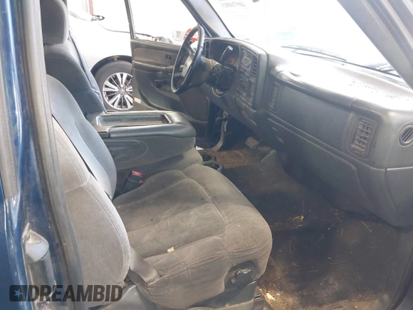 2002 Chevrolet Silverado 1500 LS with VIN 2GCEC19V621280774, listed as a IAAI auction lot 40976003 with 354,600 mi miles and . Bid and sale history available at DreamBid. Image 5.