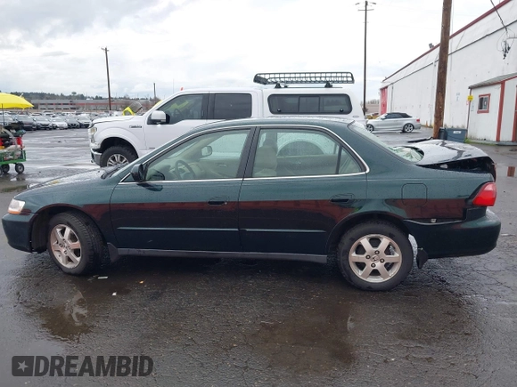 2000 Honda Accord SE с VIN JHMCG5673YC004515, выставлен на аукционе IAAI как лот 41643790 с пробегом 140 247 миль миль и . История ставок и продаж доступна на DreamBid. Изображение 14.