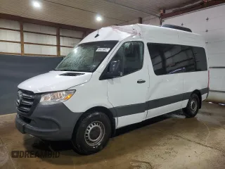 2024 Mercedes-Benz Sprinter Passenger with VIN W1Z4KFHY8RP714396, listed as a Copart auction lot 72368194 with 6,770 mi miles and Clean Title. Bid and sale history available at carsss.com. Image 1.