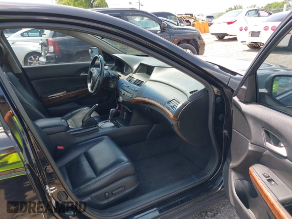 2012 Honda Accord EX-L z VIN 1HGCP3F8XCA030159, wystawiony jako IAAI lot #42259367 z przebiegiem 129 022 mil mil oraz . Historia ofert i sprzedaży dostępna na DreamBid. Obrazek 5.