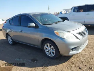 2014 Nissan Versa SV with VIN 3N1CN7AP0EL841381, listed as a IAAI auction lot 42016744 with 137,699 mi miles. Bid and sale history available at carsss.com. Image 1.