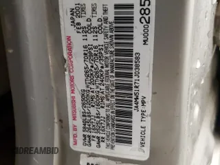 2001 Mitsubishi Montero Limited z VIN JA4MW51R71J038583, wystawiony jako Copart lot #83024384 z przebiegiem 157 538 mil mil oraz Szkoda całkowita • Salvage title. Historia ofert i sprzedaży dostępna na DreamBid. Obrazek 12.