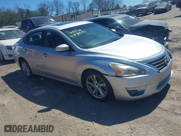 2014 Nissan Altima 2.5 with VIN 1N4AL3AP3EC902467, listed as a IAAI auction lot 41834057 with 161,150 mi miles and . Bid and sale history available at DreamBid. Image 1.