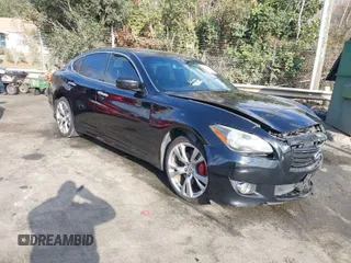 2013 Infiniti M37 with VIN JN1BY1APXDM511865, listed as a IAAI auction lot 41022284 with 138,159 mi miles. Bid and sale history available at carsss.com. Image 1.