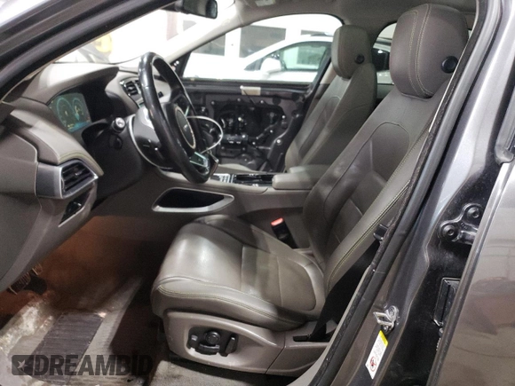 2017 Jaguar F-Pace 35t R-Sport with VIN SADCL2BV1HA886526, listed as a Copart auction lot 46521475 with 129,505 mi miles and Salvage Title. Bid and sale history available at DreamBid. Image 7.