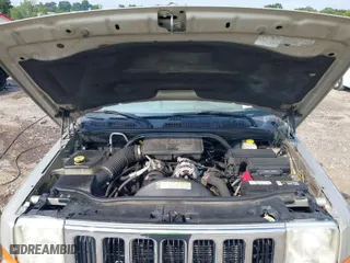 2007 Jeep Commander Sport with VIN 1J8HG48K87C696538, listed as a IAAI auction lot 39853716 with 226,491 mi miles. Bid and sale history available at carsss.com. Image 10.