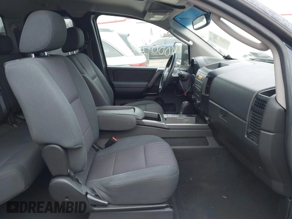 2008 Nissan Titan SE with VIN 1N6AA06A38N352356, listed as a IAAI auction lot 41000718 with 157,029 mi miles. Bid and sale history available at carsss.com. Image 5.