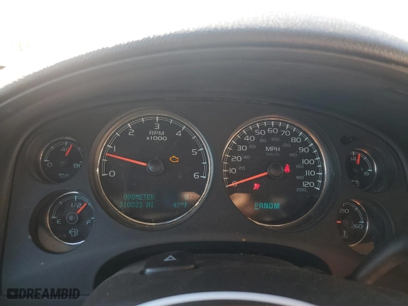 2010 Chevrolet Suburban LT with VIN 1GNUKJE31AR130863, listed as a Copart auction lot 42419415 with 310,033 mi miles and Clean Title. Bid and sale history available at carsss.com. Image 9.