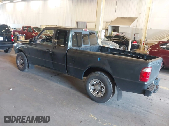 2001 Ford Ranger XLT Appearance with VIN 1FTYR14E51PA38398, listed as a IAAI auction lot 40142183 with 220,681 mi miles. Bid and sale history available at carsss.com. Image 3.