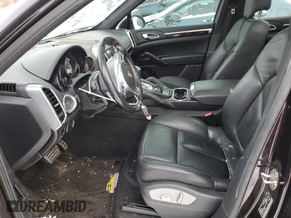 2012 Porsche Cayenne S z VIN WP1AB2A27CLA51166, wystawiony jako Copart lot #87055474 z przebiegiem 263 391 mil mil oraz Czysty tytuł • Clean title. Historia ofert i sprzedaży dostępna na DreamBid. Obrazek 7.