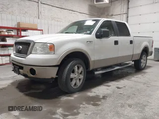 2008 Ford F-150 XLT с VIN 1FTPW14V18FB42925, выставлен на аукционе IAAI как лот 42619962 с пробегом 162 077 миль миль и . История ставок и продаж доступна на DreamBid. Изображение 17.