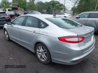 2016 Ford Fusion SE z VIN 3FA6P0H72GR120891, wystawiony jako IAAI lot #42364227 z przebiegiem 234 532 mil mil oraz . Historia ofert i sprzedaży dostępna na DreamBid. Obrazek 3.