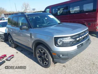2021 Ford Bronco Sport Outer Banks z VIN 3FMCR9C60MRA27014, wystawiony jako IAAI lot #41973565 z przebiegiem 46 324 mil mil oraz . Historia ofert i sprzedaży dostępna na DreamBid. Obrazek 1.