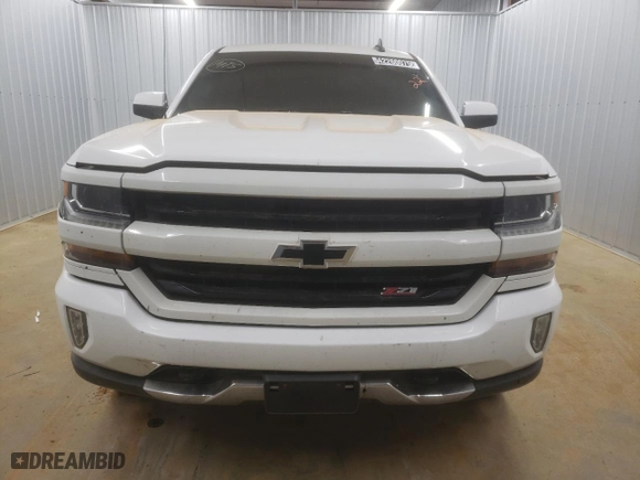 2018 Chevrolet Silverado 1500 LT with VIN 1GCVKREH6JZ138349, listed as a Copart auction lot 42260075 with 173,439 mi miles and Clean Title. Bid and sale history available at carsss.com. Image 5.