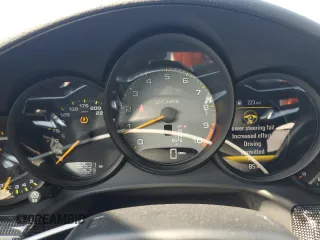 2016 Porsche 911 GT3 RS with VIN WP0AF2A94GS187186, listed as a Copart auction lot 72001384 with 32,531 mi miles and Salvage Title. Bid and sale history available at carsss.com. Image 9.