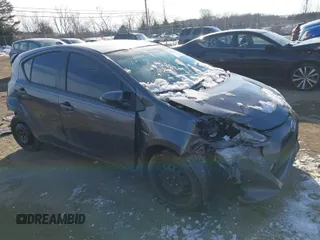 2015 Toyota Prius One with VIN JTDKDTB36F1113749, listed as a IAAI auction lot 41366238 with 121,610 mi miles and . Bid and sale history available at carsss.com. Image 1.