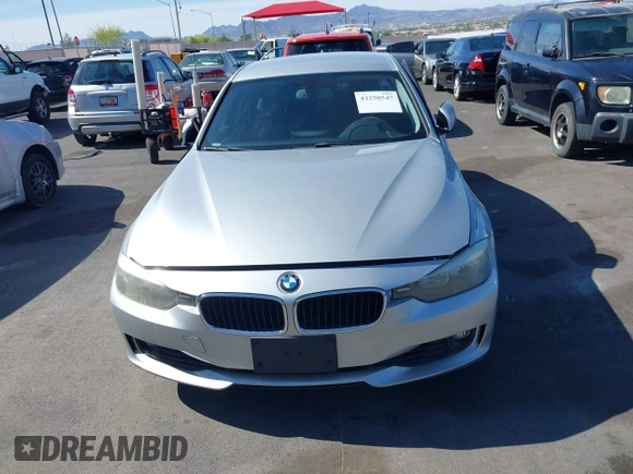2013 BMW 3 Series 328i с VIN WBA3C1G59DNR45594, выставлен на аукционе IAAI как лот 42250547 с пробегом 183 452 миль миль и . История ставок и продаж доступна на DreamBid. Изображение 6.