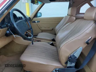 1986 Mercedes-Benz 560 Series 560SL with VIN WDBBA48D1GA041535, listed as a Copart auction lot 89405565 with 152,298 mi miles and Clean Title. Bid and sale history available at carsss.com. Image 7.