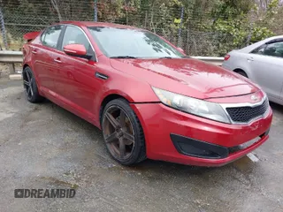 2013 Kia Optima EX z VIN 5XXGN4A76DG237177, wystawiony jako IAAI lot #41744981 z przebiegiem 128 605 mil mil oraz . Historia ofert i sprzedaży dostępna na DreamBid. Obrazek 1.