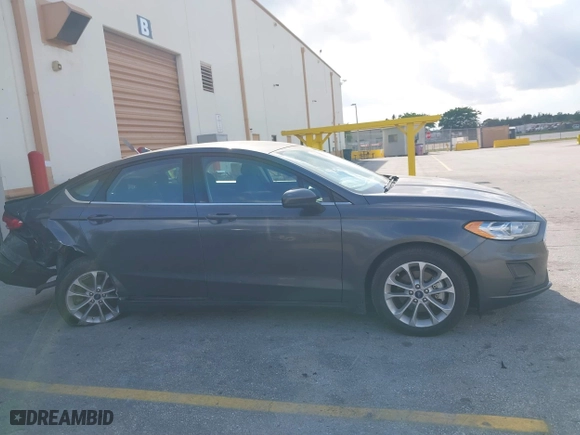 2020 Ford Fusion Hybrid SE with VIN 3FA6P0LU7LR246462, listed as a IAAI auction lot 41766758 with 40,817 mi miles. Bid and sale history available at carsss.com. Image 13.