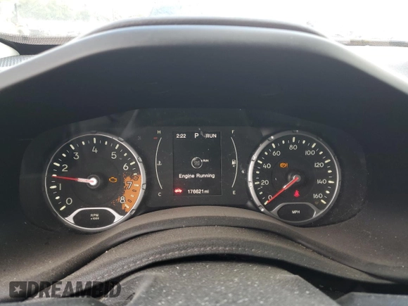 2015 Jeep Renegade Latitude z VIN ZACCJBBT9FPC14808, wystawiony jako Copart lot #55601015 z przebiegiem 176 621 mil mil oraz Szkoda całkowita • Salvage title. Historia ofert i sprzedaży dostępna na DreamBid. Obrazek 9.