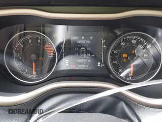 2016 Jeep Cherokee Latitude z VIN 1C4PJMCS9GW213469, wystawiony jako IAAI lot #42270882 z przebiegiem 144 499 mil mil oraz . Historia ofert i sprzedaży dostępna na DreamBid. Obrazek 16.