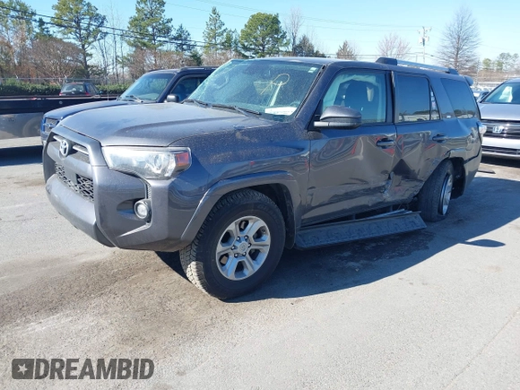 2021 Toyota 4Runner SR5 z VIN JTEMU5JR7M5953230, wystawiony jako IAAI lot #41705423 z przebiegiem 64 240 mil mil oraz . Historia ofert i sprzedaży dostępna na DreamBid. Obrazek 17.