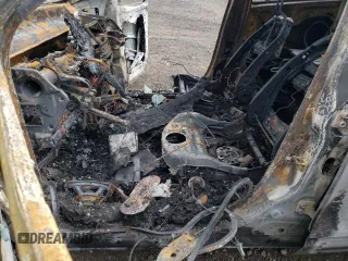 2014 Jeep Cherokee Trailhawk z VIN 1C4PJMBBXEW203063, wystawiony jako Copart lot #50887125 z przebiegiem Nie podano mil oraz Nie do naprawy • Non repairable. Historia ofert i sprzedaży dostępna na DreamBid. Obrazek 7.