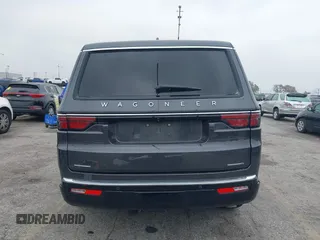 2022 Jeep Wagoneer Series II z VIN 1C4SJVBT6NS137031, wystawiony jako IAAI lot #41862272 z przebiegiem 51 567 mil mil oraz . Historia ofert i sprzedaży dostępna na DreamBid. Obrazek 17.