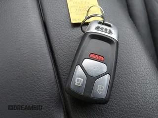 2018 Audi Q7 Premium Plus с VIN WA1LHAF75JD001374, выставлен на аукционе IAAI как лот 40735099 с пробегом 74 478 миль миль и . История ставок и продаж доступна на DreamBid. Изображение 11.