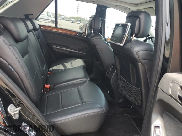 2009 Mercedes-Benz M 350 with VIN 4JGBB86E79A506934, listed as a Copart auction lot 55649245 with 186,583 mi miles and Clean Title. Bid and sale history available at carsss.com. Image 11.