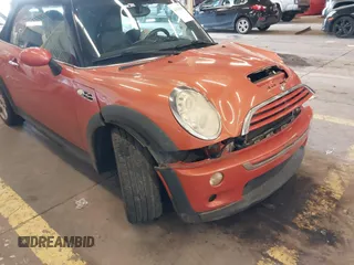 2005 MINI Convertible S with VIN WMWRH33455TK55035, listed as a IAAI auction lot 41936645 with 111,018 mi miles and . Bid and sale history available at DreamBid. Image 14.