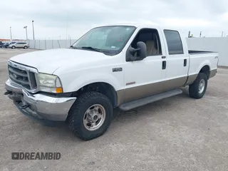 2004 Ford F-250 XL z VIN 1FTNW21P44EA98986, wystawiony jako IAAI lot #42125924 z przebiegiem 144 840 mil mil oraz . Historia ofert i sprzedaży dostępna na DreamBid. Obrazek 17.