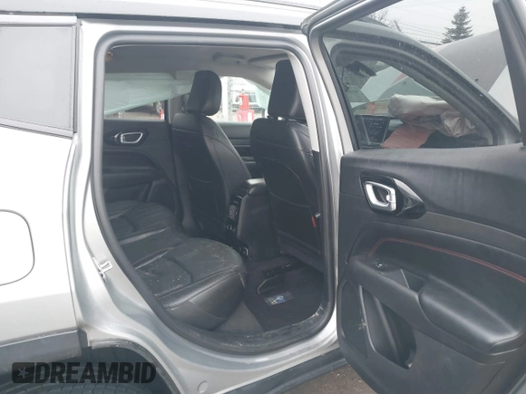 2022 Jeep Compass Trailhawk with VIN 3C4NJDDB3NT128118, listed as a IAAI auction lot 41664845 with 32,660 mi miles and . Bid and sale history available at DreamBid. Image 8.