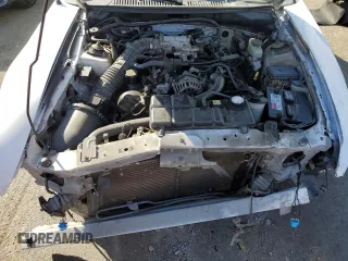 2003 Ford Mustang GT Deluxe z VIN 1FAFP45XX3F445761, wystawiony jako Copart lot #42546915 z przebiegiem 130 833 mil mil oraz Szkoda całkowita • Salvage title. Historia ofert i sprzedaży dostępna na DreamBid. Obrazek 11.