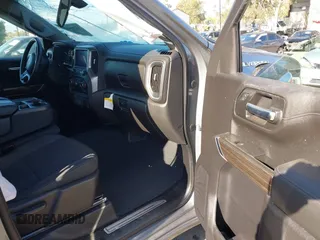 2020 Chevrolet Silverado 1500 LT with VIN 3GCPWCEKXLG437724, listed as a IAAI auction lot 41966035 with 40,024 mi miles. Bid and sale history available at carsss.com. Image 5.