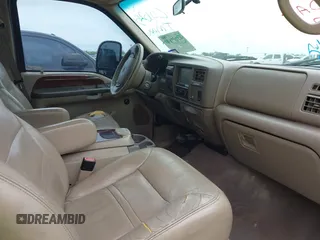 2001 Ford Excursion Limited z VIN 1FMNU43S01EC46254, wystawiony jako IAAI lot #42299190 z przebiegiem 194 638 mil mil oraz . Historia ofert i sprzedaży dostępna na DreamBid. Obrazek 5.