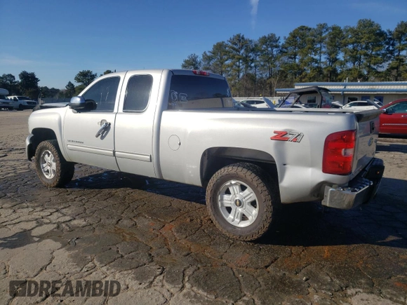 2010 Chevrolet Silverado 1500 LT with VIN 1GCSCSE01AZ116017, listed as a Copart auction lot 86832804 with 168,782 mi miles and Salvage Title. Bid and sale history available at DreamBid. Image 2.